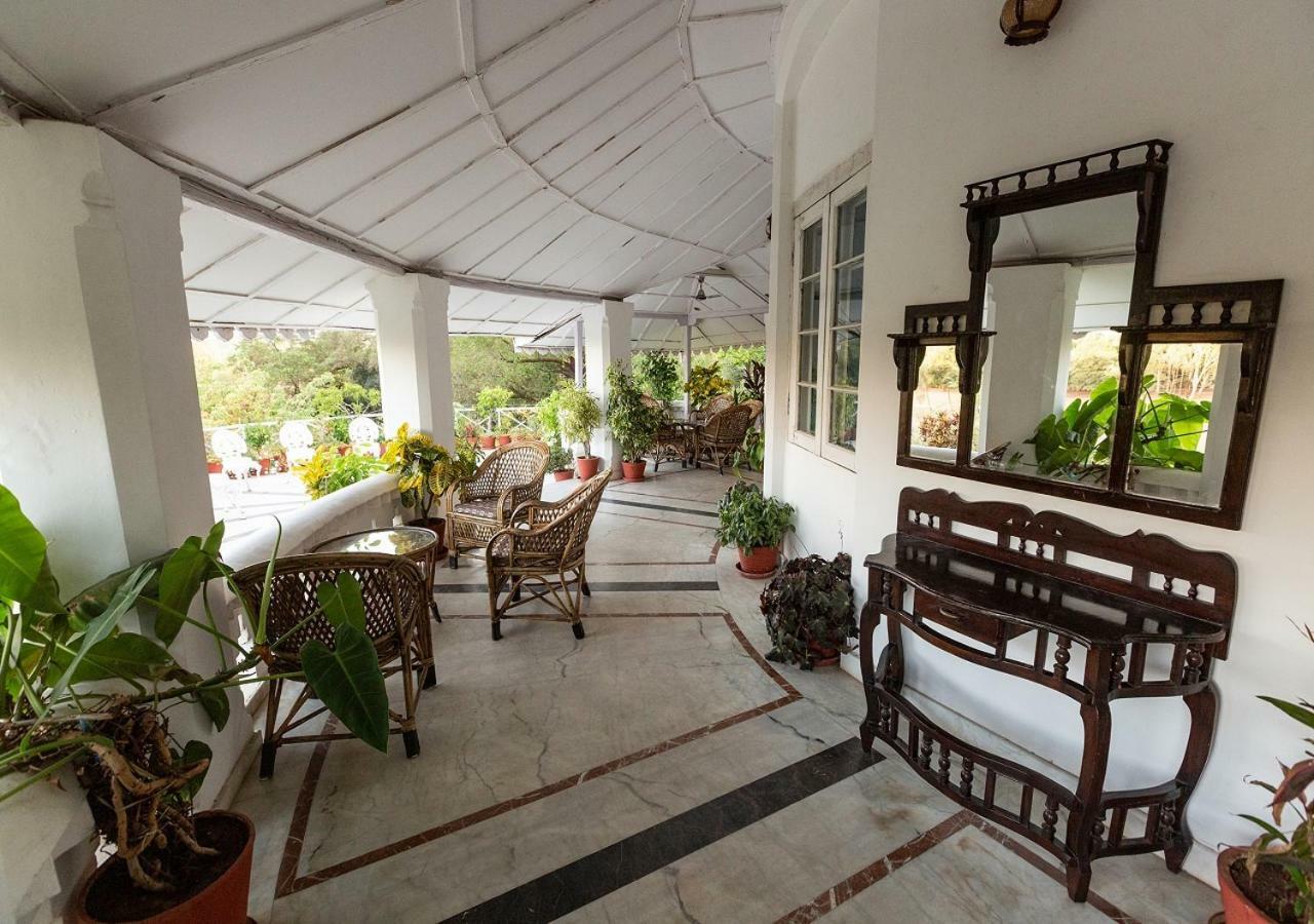 Mpt Rock End Manor, Pachmarhi Hotel Eksteriør billede
